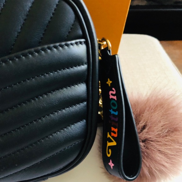 Louis Vuitton camera bag (SOLD) - Picture 4 of 7